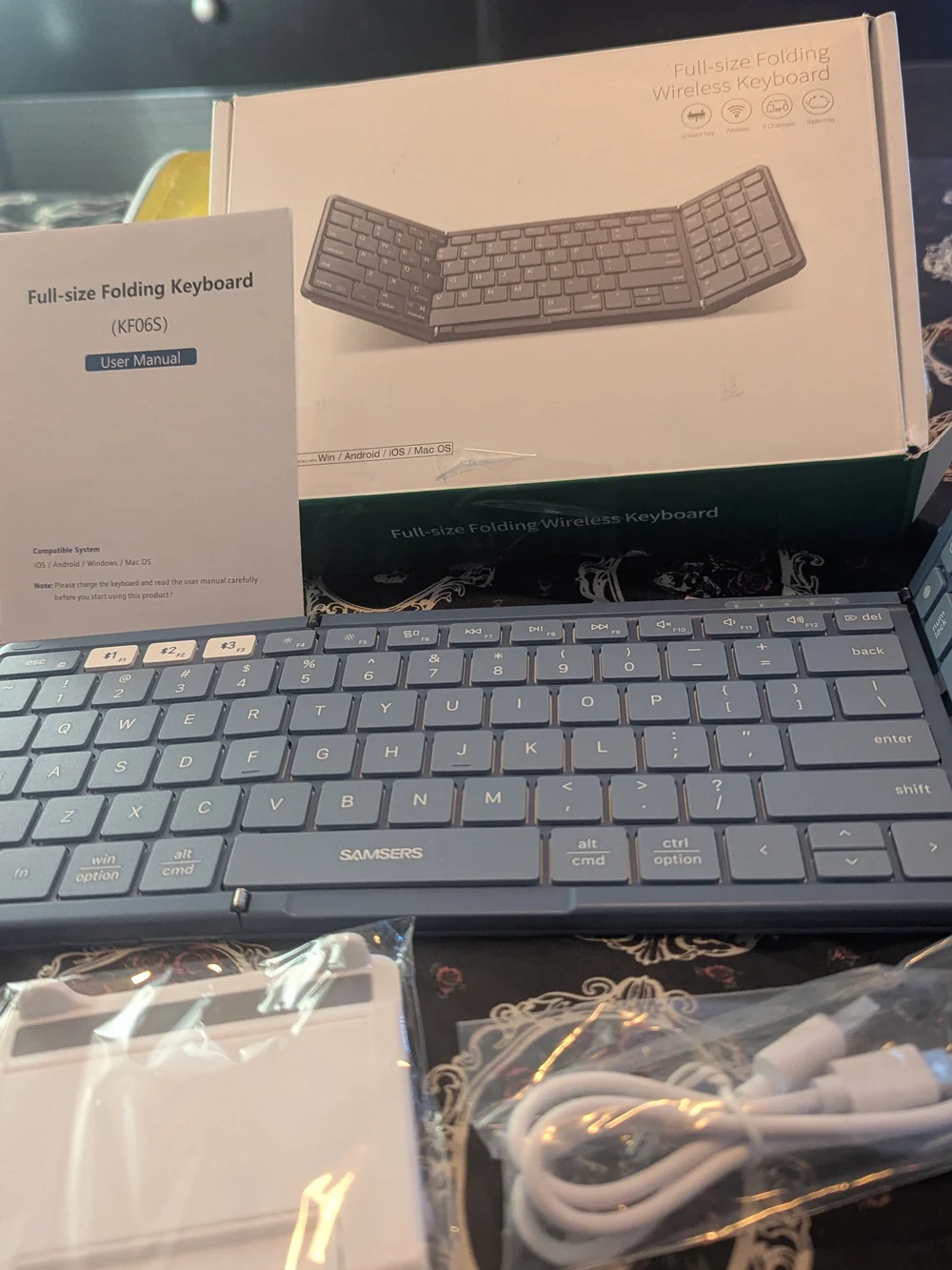SAMSERS Full-Size Folding Wireless Keyboard in Blue